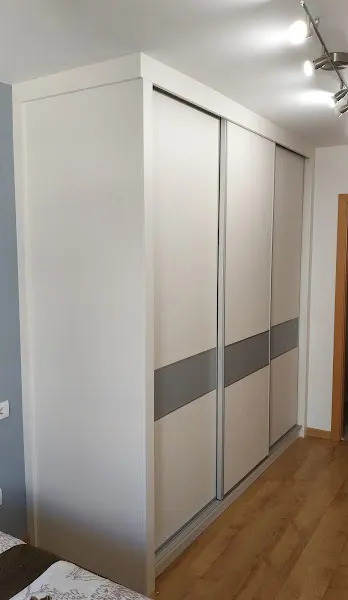 Mobiliario y Decoración Saga - Ejea de los Caballeros