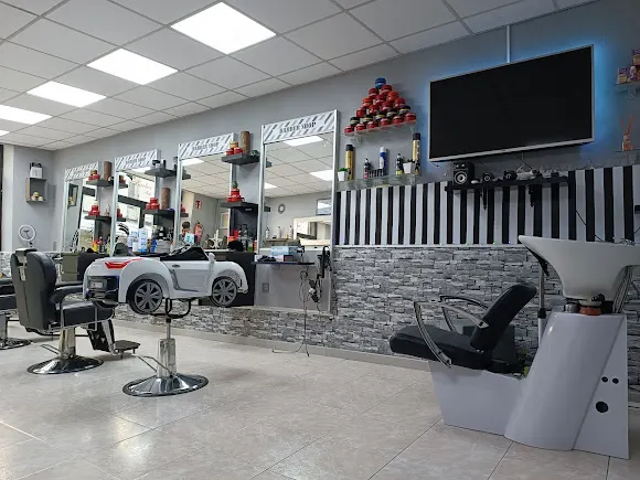 The Barber shop el mnii - Figueres