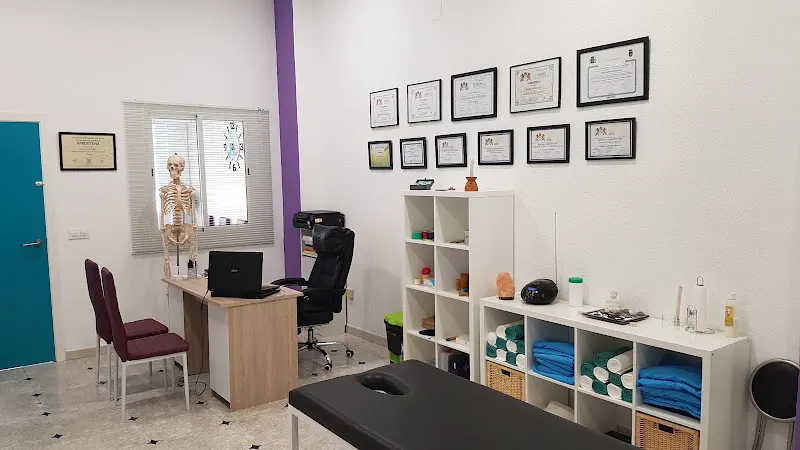 Andres Infante Osteopatía y Quiromasaje en Zafra