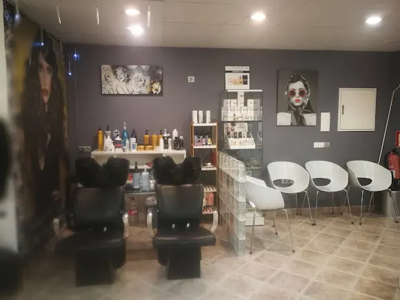 Perruqueria i Barbería Tali's. JJBarberos.