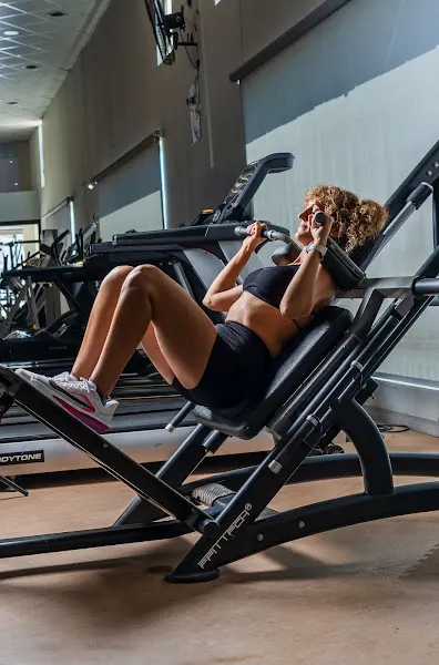 Gimnasio Baeza Sport Center - Baeza