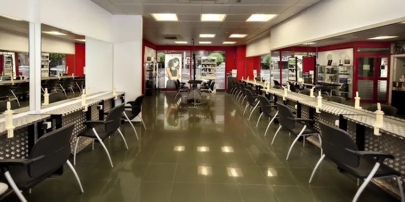 Carla Piu School Academia de peluquería y estética - Jaén