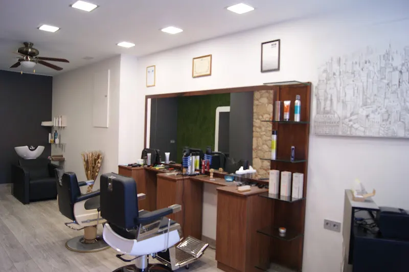 Peluqueria & barberia Salva