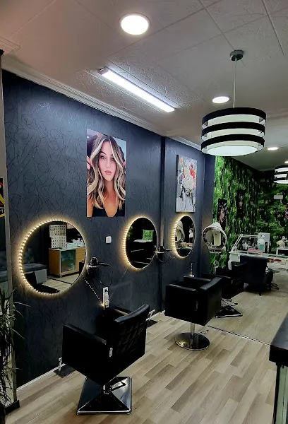 Lando Peluqueros. Barber Studio. Hombre & Mujer - Mostoles
