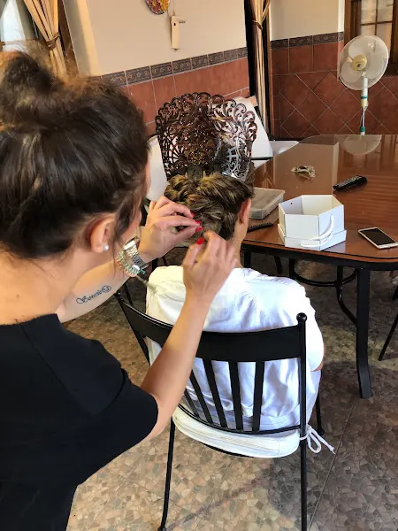 Ana Ruiz Peluqueros