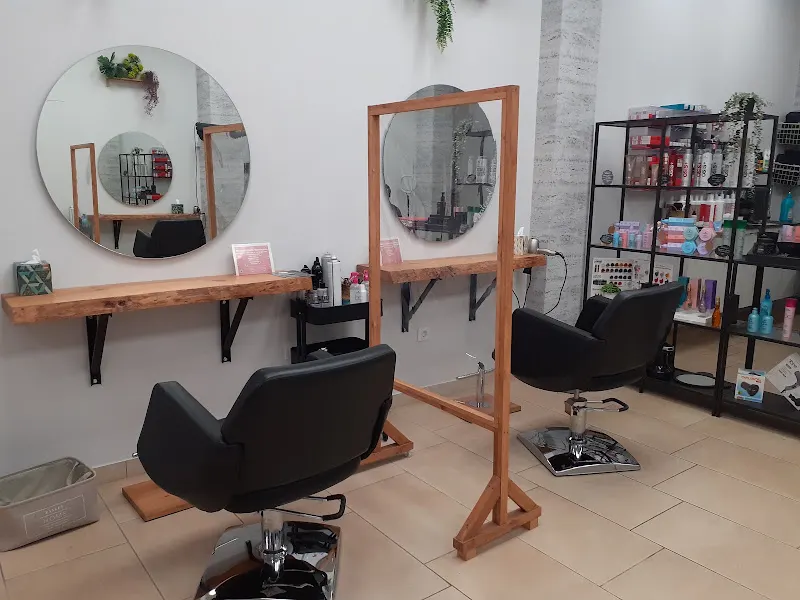 Matices PELUQUERÍA Hair station. - Villarrobledo