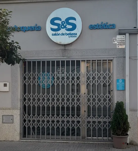 Salon de belleza S&S C.B - Peluquería en Villagonzalo - foto 2