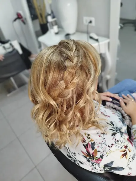Alejandro Ruiz Peluqueros Unisex - Mutxamel