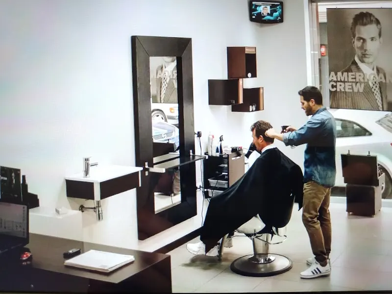 ALEX "Peluquería de Caballeros"