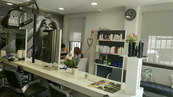 Aacoletto Hair Nails And Beauty - Torrevieja