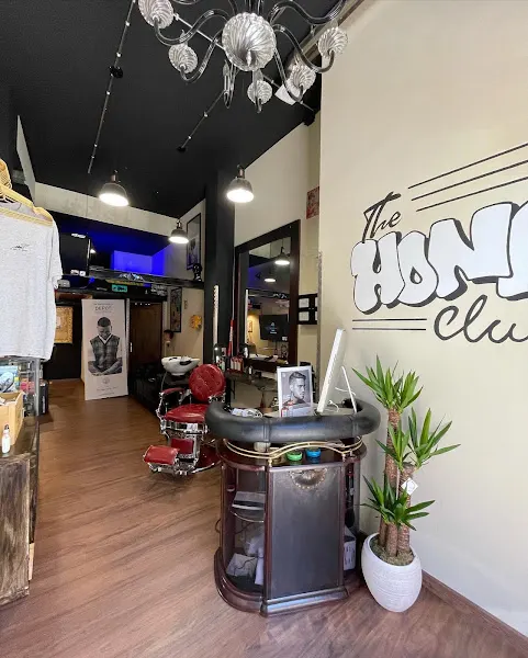 THE HONEY CLUB - Villaviciosa