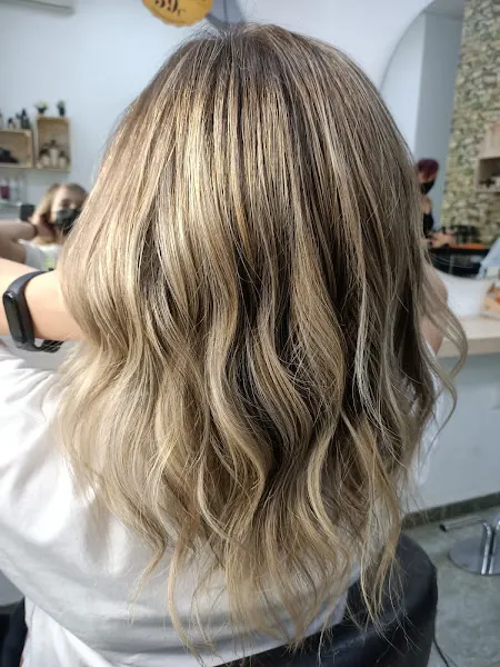 Maylen Peluquería y estética Torrevieja