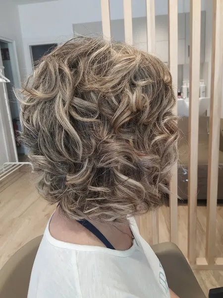 MAITE SANZ ESTILISTAS - Estella
