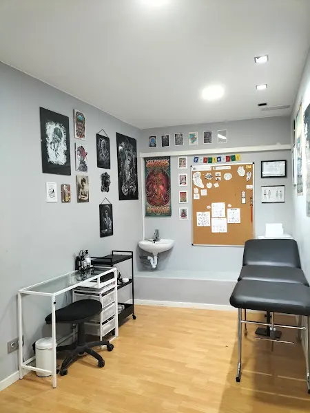 POPPA BARBER SHOP & TATTOO Cuarte - Cuarte de Huerva