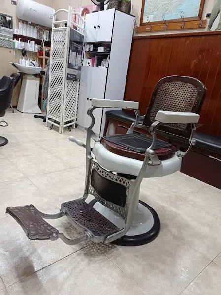 Peluqueria Brescya - Peluquería en Llanes - foto 4