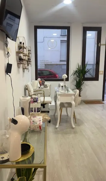 Mv Nails - Salón de manicura y pedicura en Llanes - foto 2
