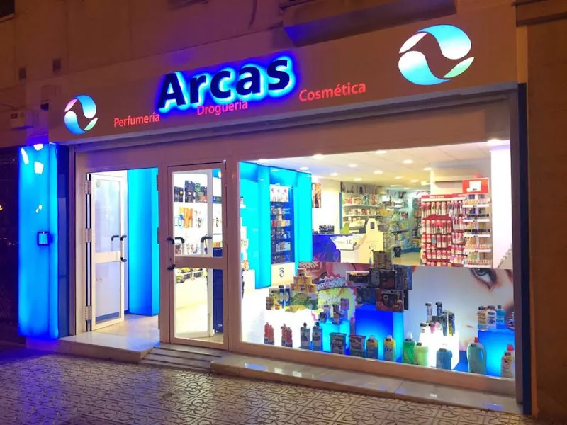 Petshop de Luxe, Tienda de mascotas - Tienda de productos para mascotas en Bollullos Par del Condado - foto 4