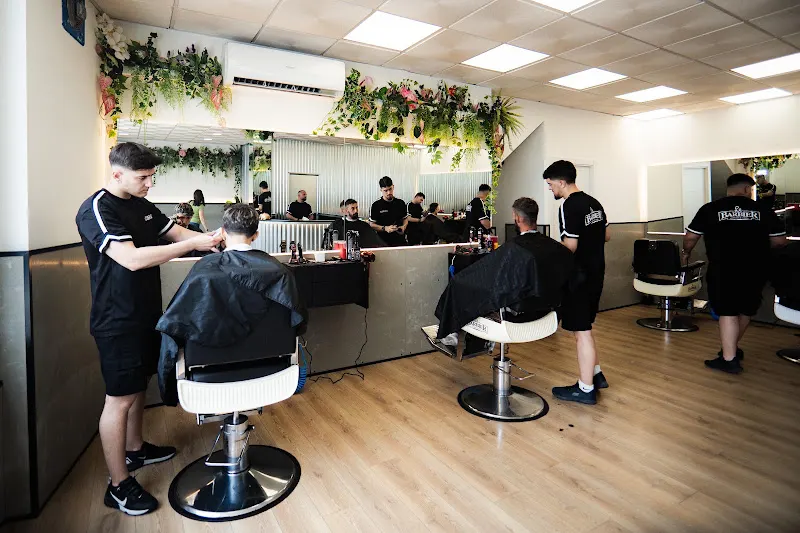 Le Barbier Gines | Peluquería y Barbería para Hombres y Niños - Gines