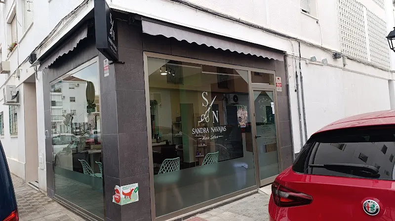 Sandra Navajas Hair Salon - Peluquería en Gines - foto 2