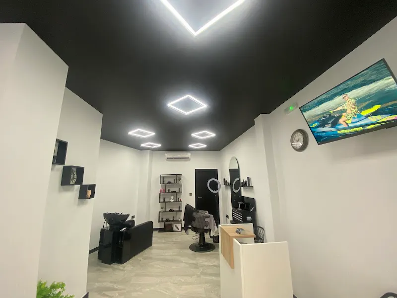 Future Hair Studio - Torredonjimeno