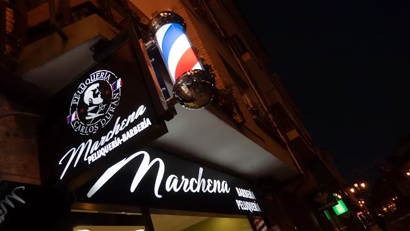Peluquería y Barbería Marchena - Peluquería en Cangas de Onis - foto 2