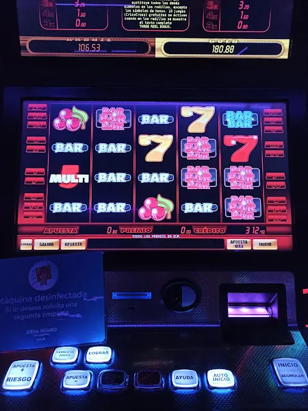 TOKA SALON DE JUEGO - Jaca