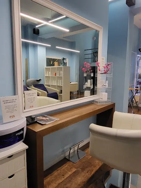 BLUE hairdressing Barcelona peluquería y estilismo - Barcelona