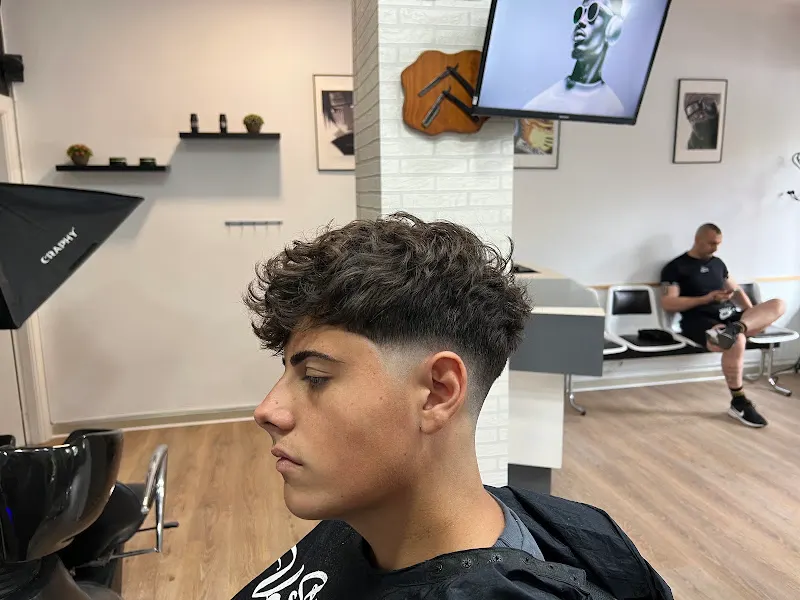 Studio 27, Barbershop
