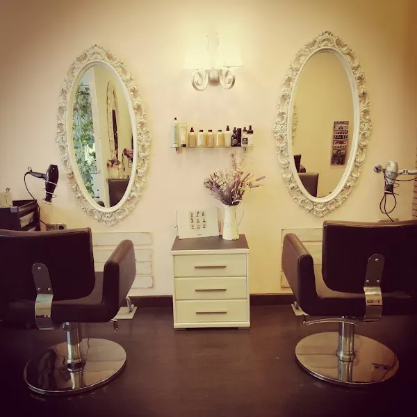 PELUQUERIA PAULA HERAS MARTINEZ