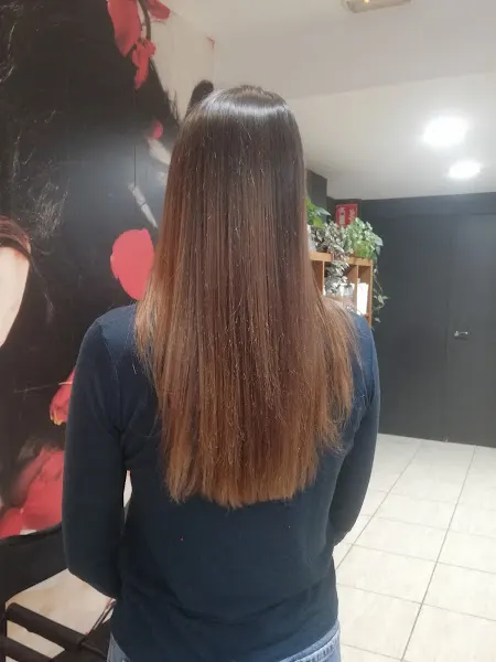 Clips Perruquers - Peluquería en Manresa - foto 2