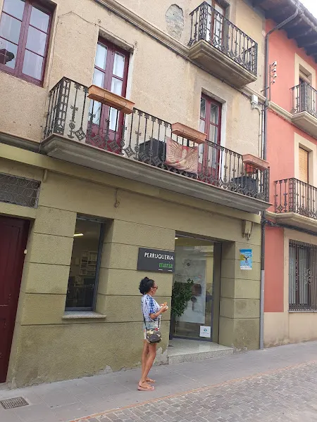 Maria Perruqueria - Maria Boixasa Estrada - Roda de Ter