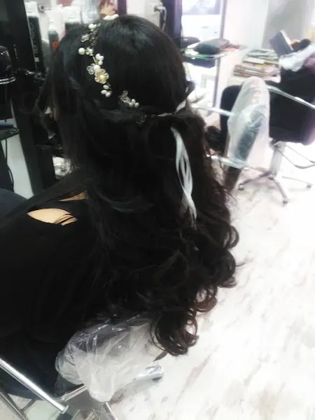 Peluquería unisex fina - Premiá de Mar