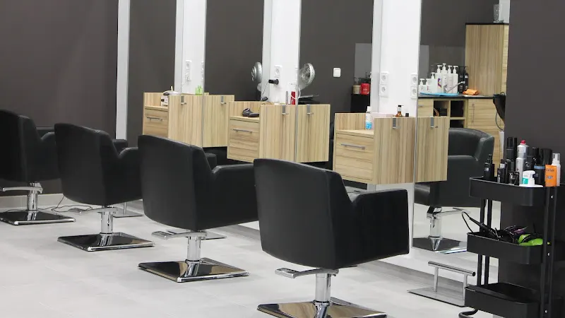 Peluqueria Carol & Co Estilistes