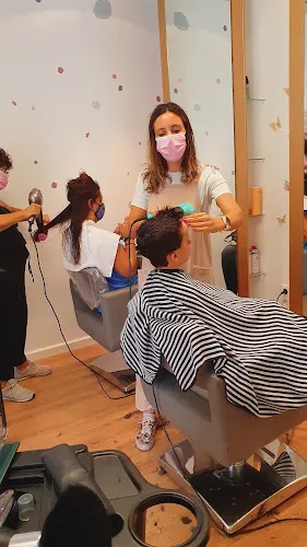 Núria Carozo estilistas - Manresa