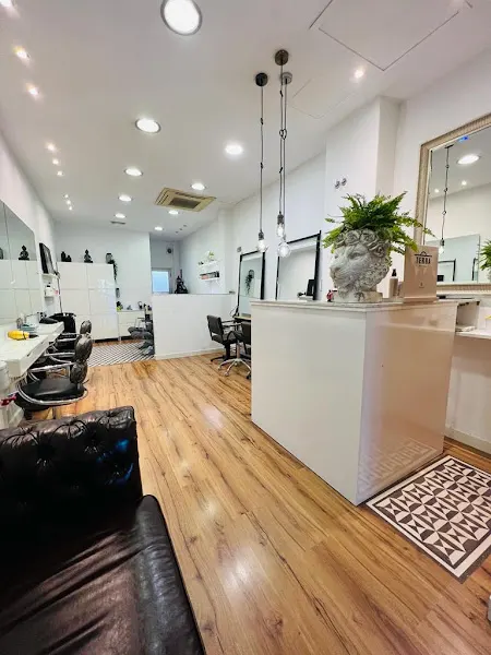 Perruqueria Roser - Peluquería en Sentmenat - foto 2