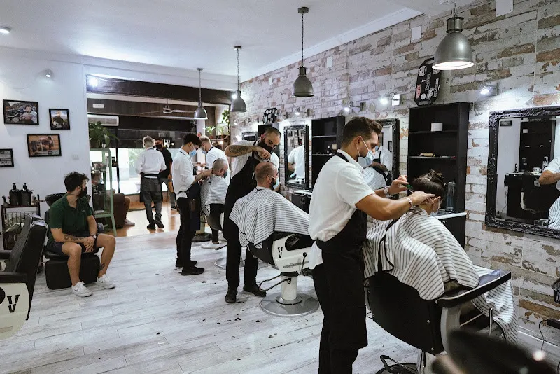 Peluquería & Barbería VIROGAS CADIZ