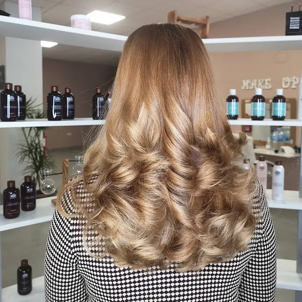 BE YOU by Martina (Peluquería Orgánica)