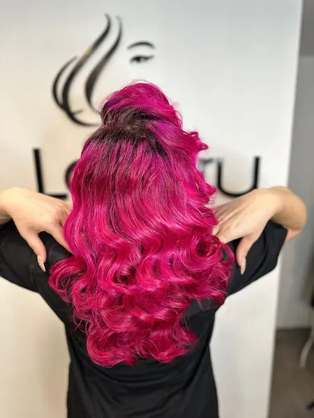 Peluquería y estética LaDory