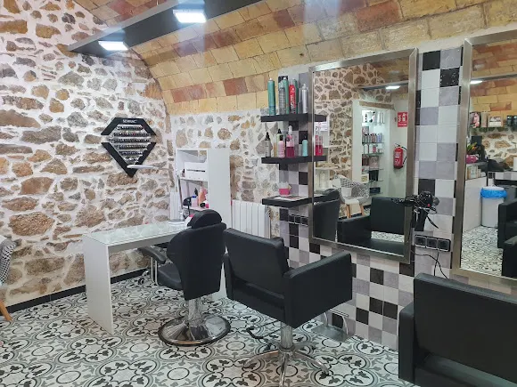 Perruqueria La Volta - Torroella de Montgrí