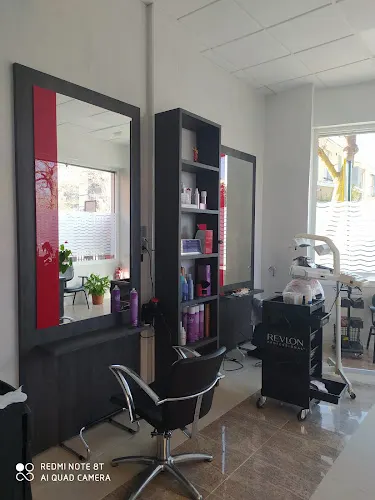 Peluquería y Estética Matices.