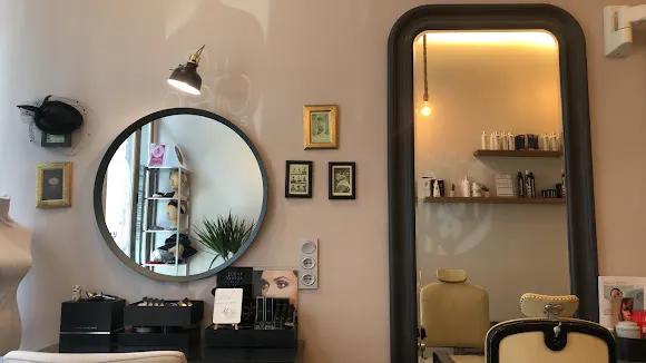 La Petite Estilistas - Peluquería y Estética