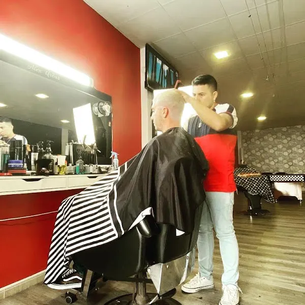 PELUQUERÍA ALEX URBAR - Pollença