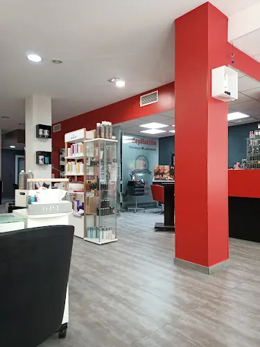 Peluquería y Estética MoM - Torredonjimeno