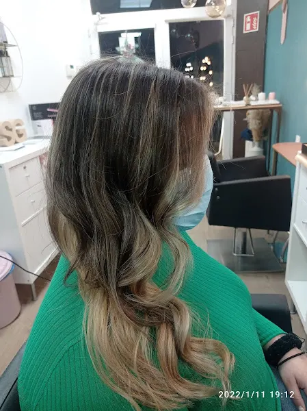 SG Sendy Ginesta hairstyle - Peluquería en Tordera - foto 2