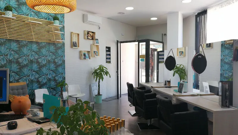 The Loft Salon - Peluquería y Estética