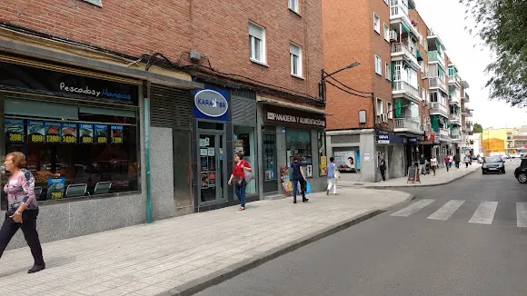 Peluqueria Karakter Caballeros - Pinto