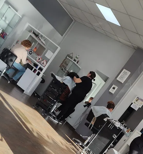 A Peluquera - Peluquería en Arteixo - foto 2