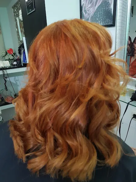 servicios de peluquería en cáceres con ángela gómez - peluquería - Cáceres