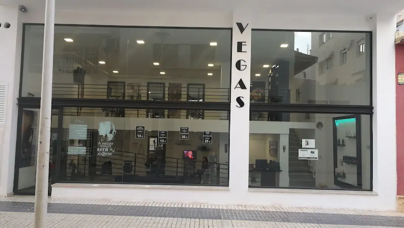 Vegas peluqueros - Peluquería en Altea - foto 2