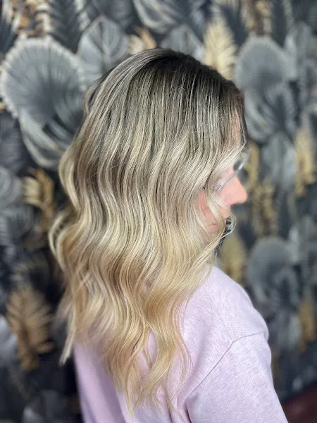 Cristina Mateos Estilista - Peluquería en Cáceres - foto 2